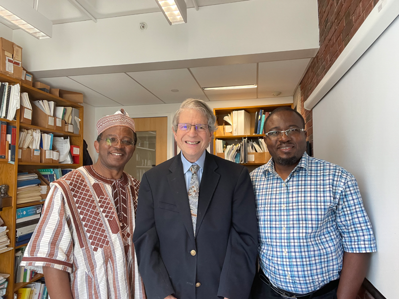 A retrospective cohort study on the cost-effectiveness analysis of kidney transplantation compared to dialysis in Cameroon: evidence for policy